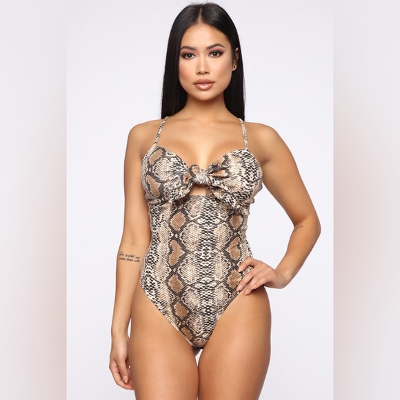 Chic Snake Print bodysuit with Knot - Picture 1 of 7